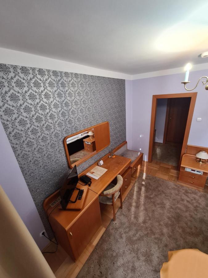 Hotel Rytwiany Palac Eksteriør billede
